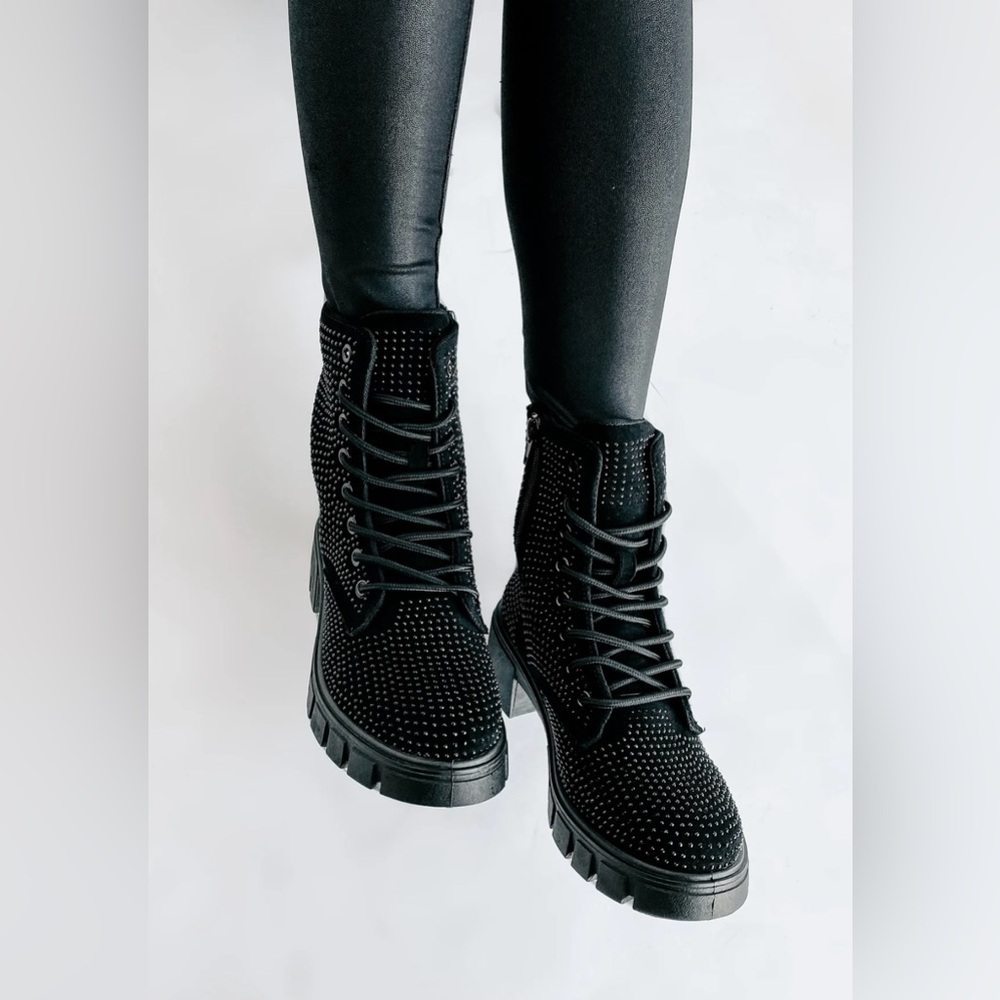 NEW Black Chunky Platform Lace Up Studded Boots Size 38